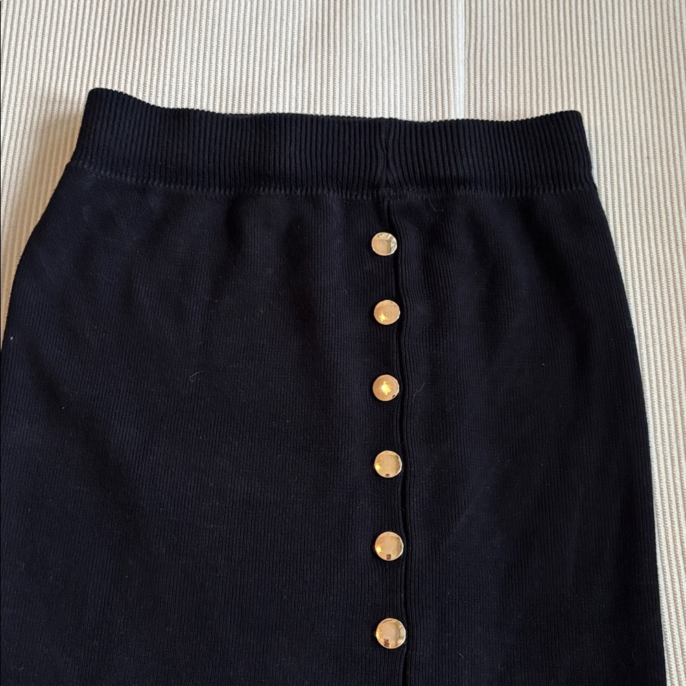 Elegant Black Gold Button-Front Skirt - S - Picture 6 of 10